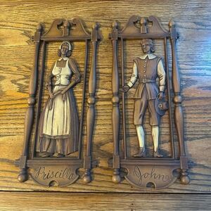 SYROCO Wood Pilgrims John and Priscilla Wall Hanging Art Plaques‎